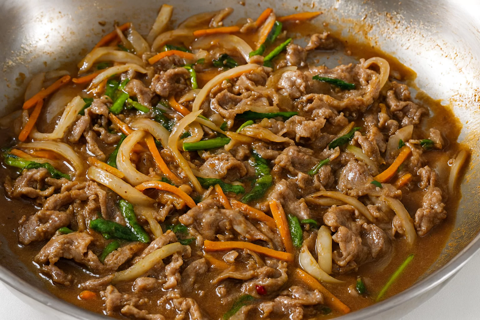 Stir-fried Beef and Chives (牛肉とチャイブの炒め物)