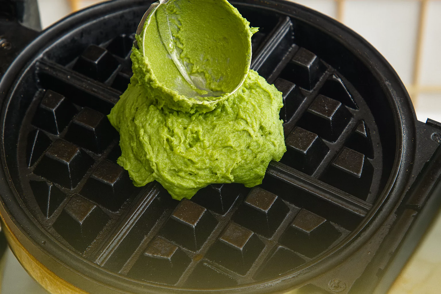 Matcha Mochi Waffles (抹茶餅ワッフル)