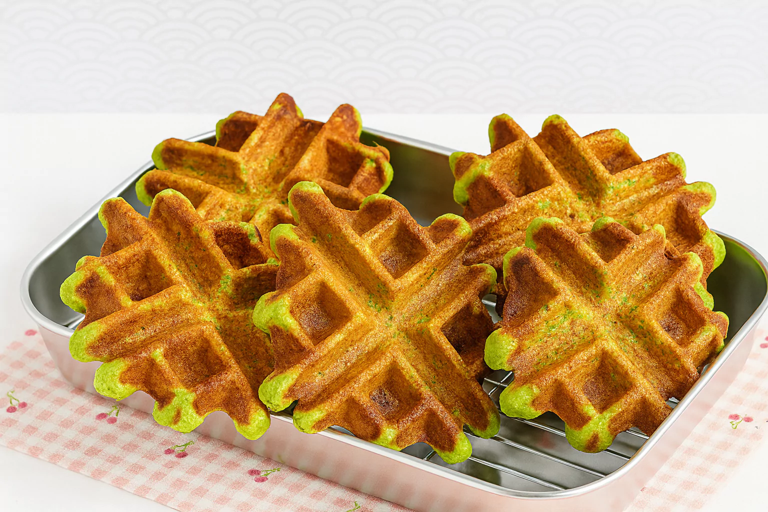 Matcha Mochi Waffles (抹茶餅ワッフル)