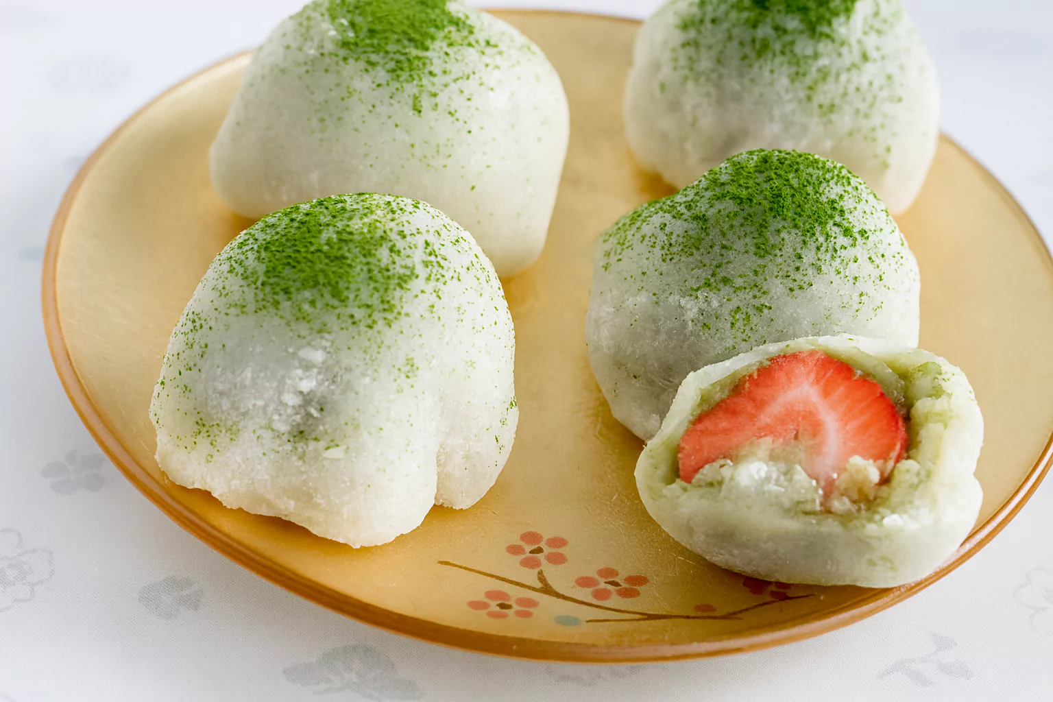 Strawberry Matcha Daifuku Mochi (いちご抹茶大福餅) @JapanDishes