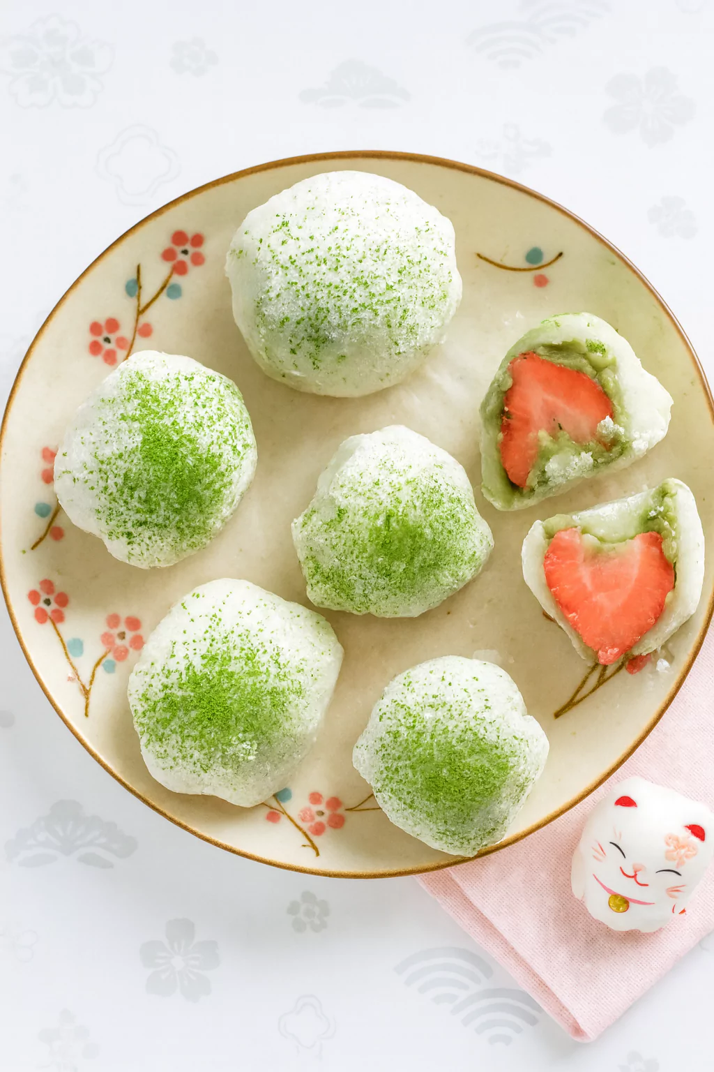 Strawberry Matcha Daifuku Mochi (いちご抹茶大福餅) @JapanDishes