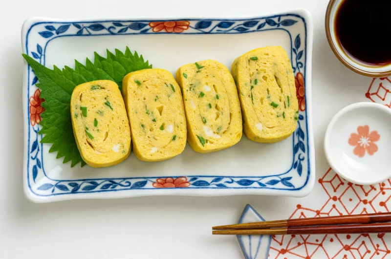 Tamagoyaki (玉子焼き) – Easy Japanese Rolled Omelet Recipe