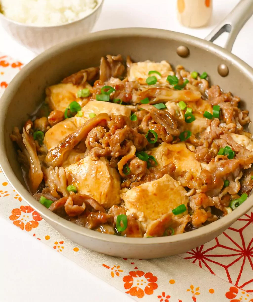 Pork Mince and Tofu Sukiyaki (豚ひき肉と豆腐のすき焼き) @JapanDishes