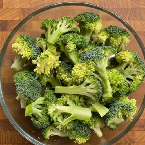 Deli-style Shrimp & Broccoli Salad Deli-style Shrimp & Broccoli Salad