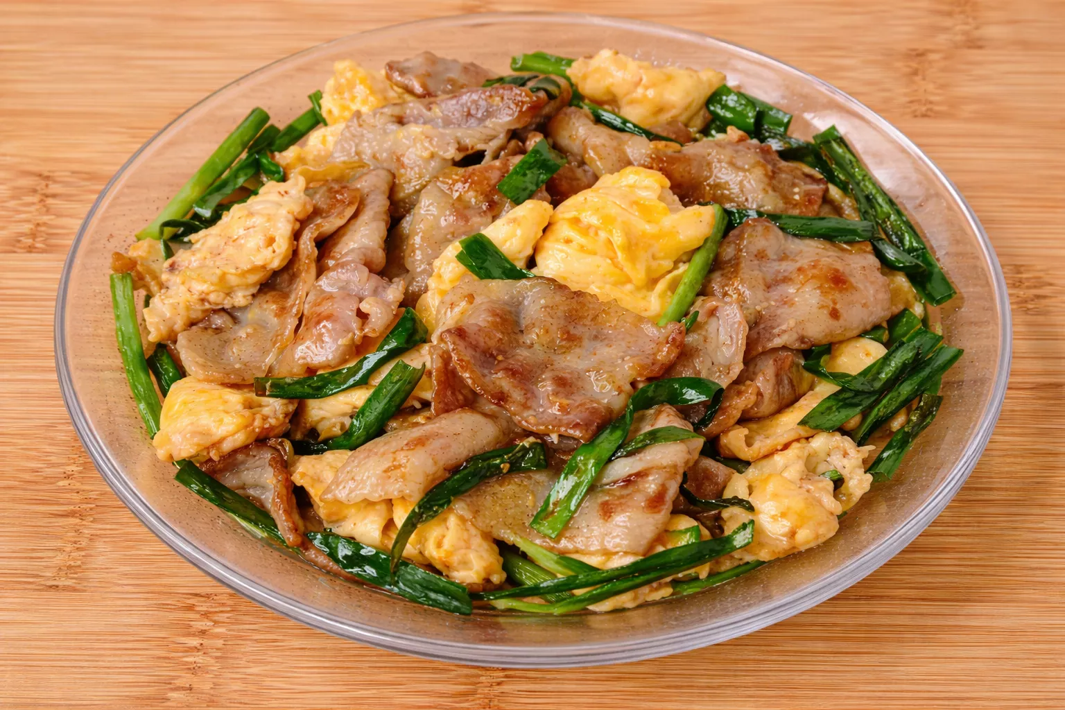 Stir-fried pork with chives 豚肉とチャイブの炒め物 Stir-fried pork with chives 豚肉とチャイブの炒め物