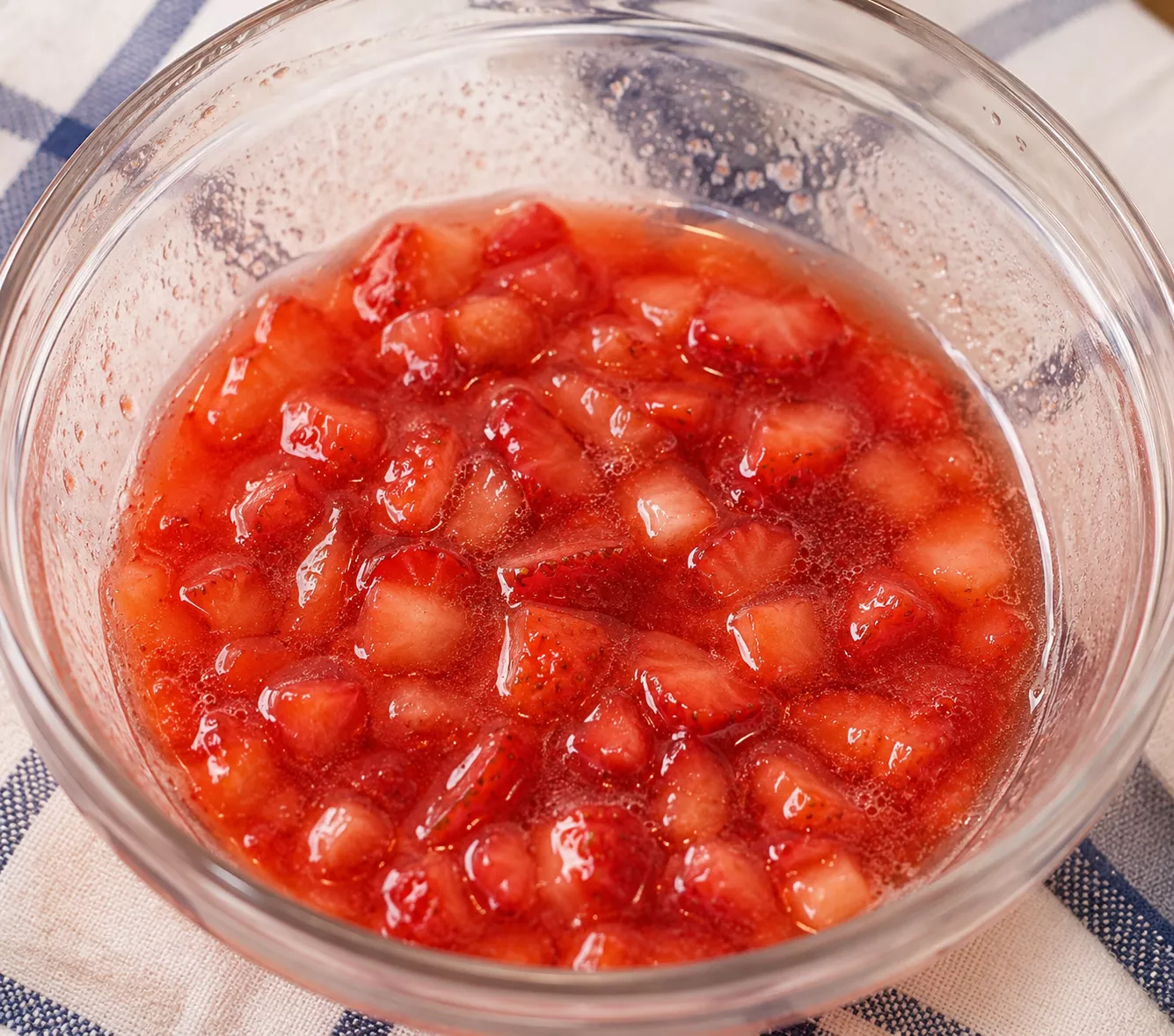 Strawberry Panna Cotta 苺パンナコッタ Strawberry Panna Cotta 苺パンナコッタ